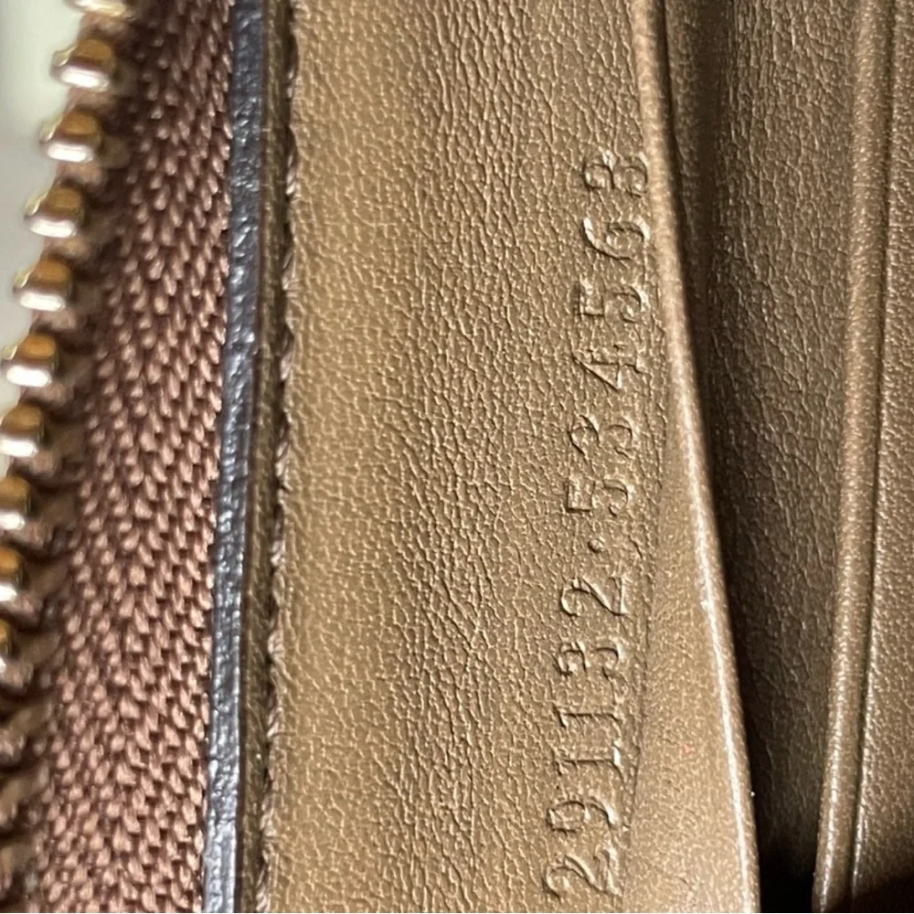Gucci GG Brown Leather Zip Around Wallet - Picture 6 of 6